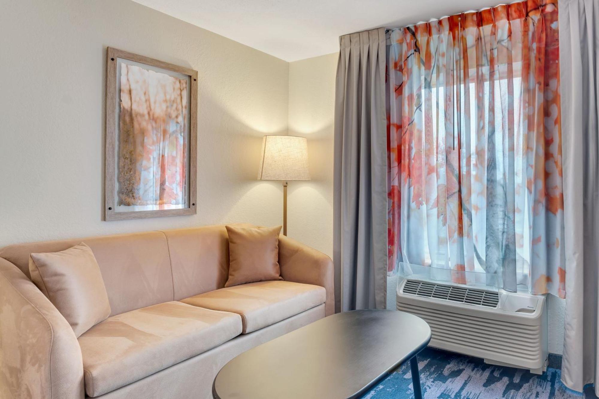 Fairfield Inn & Suites Fredericksburg Zewnętrze zdjęcie