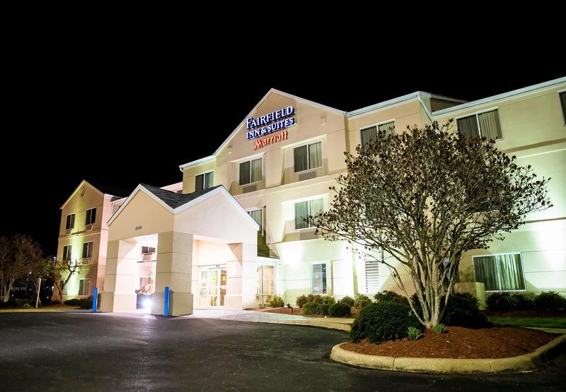 Fairfield Inn & Suites Fredericksburg Zewnętrze zdjęcie